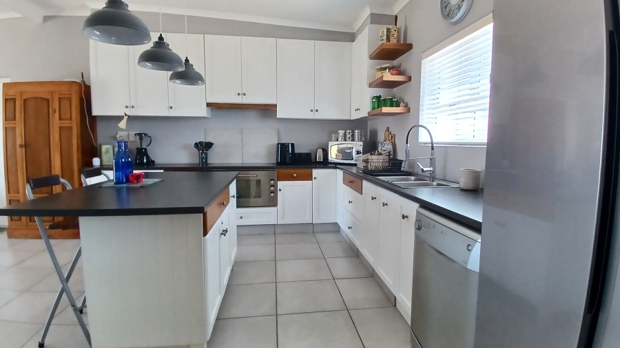 2 Bedroom Property for Sale in Fisherhaven Western Cape